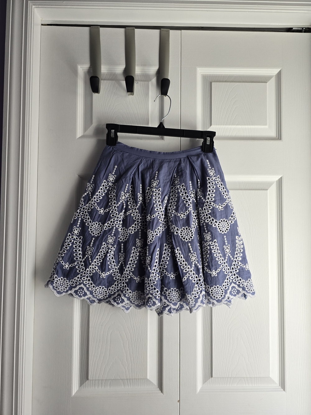 Kendall & Kylie Periwinkle Blue Embroidered Circle Skirt Size S L17in W12in